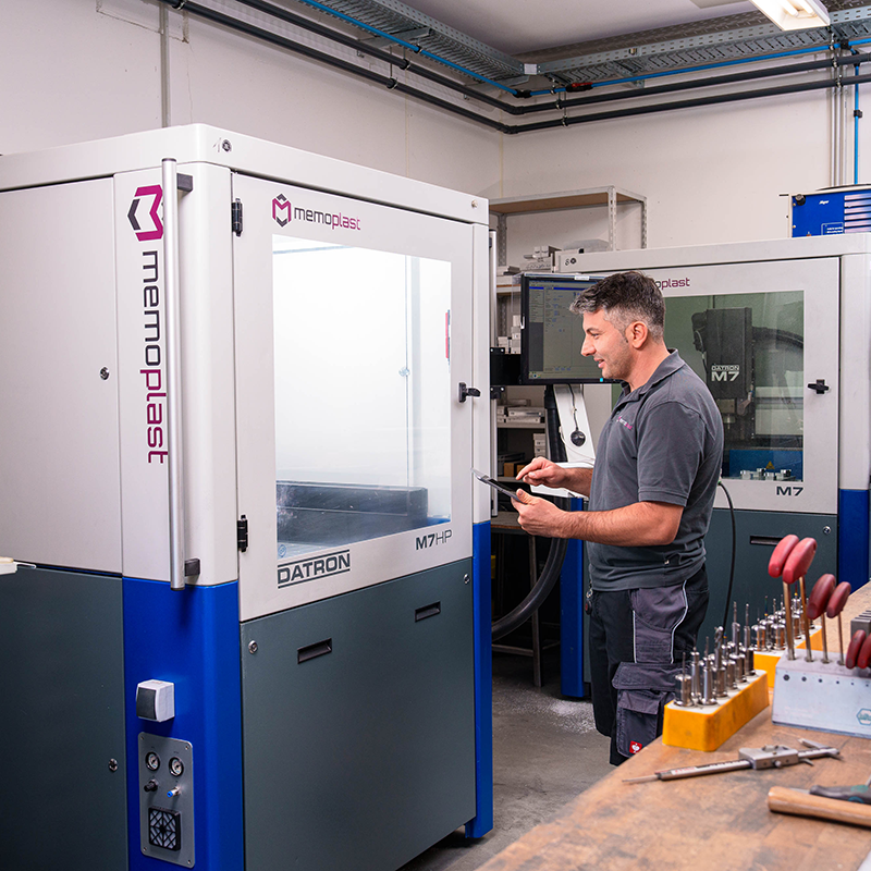Memoplast Karriere-offene-Stellen-CNC-Fräser-Job-Kunststofprototypen