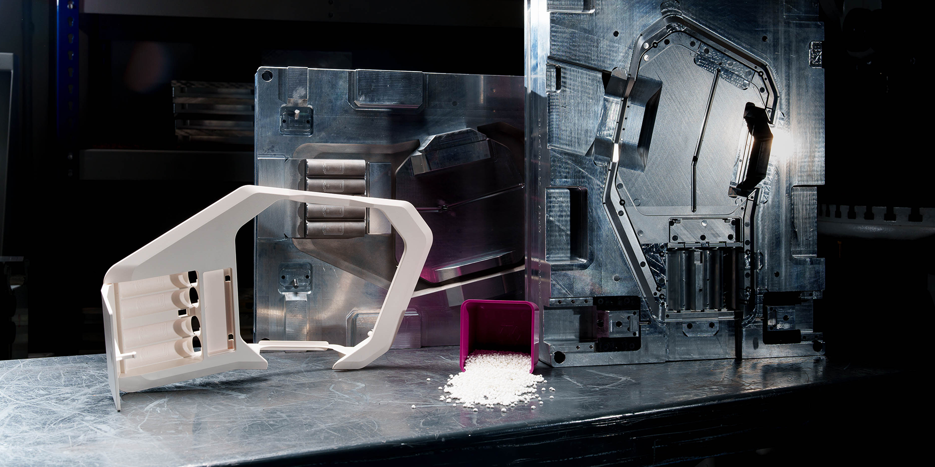 Spritzguss Maschine — Fabrik